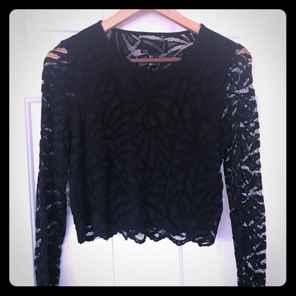 H&M long sleeve lace crop